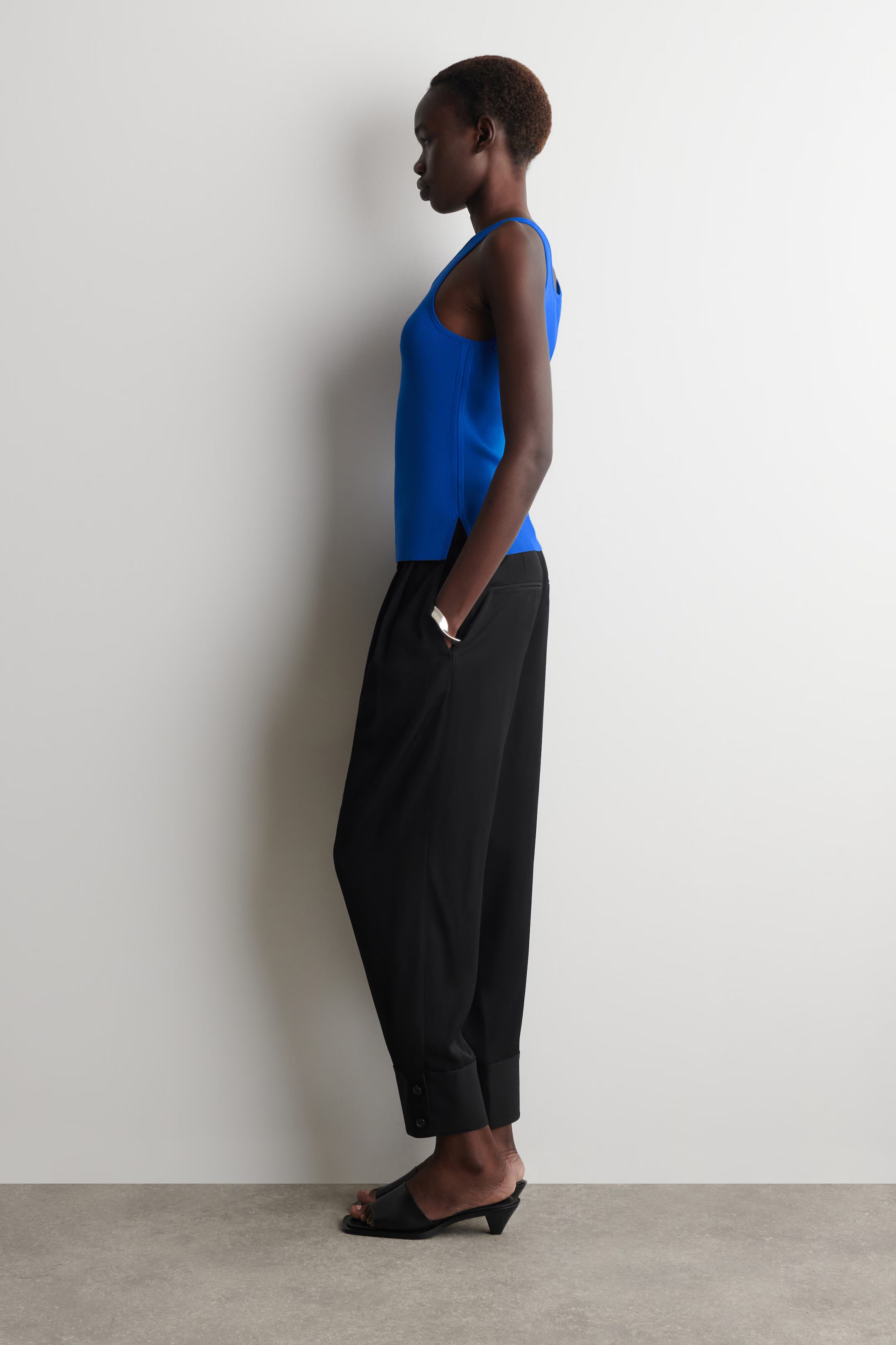 Knitted Scoop Neck Tank Top